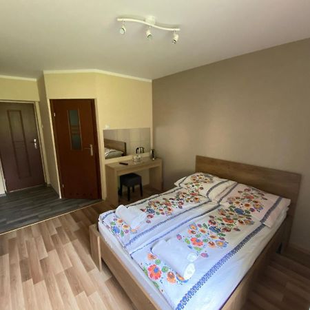 Pokoje Goscinne City Освиенцим Екстериор снимка