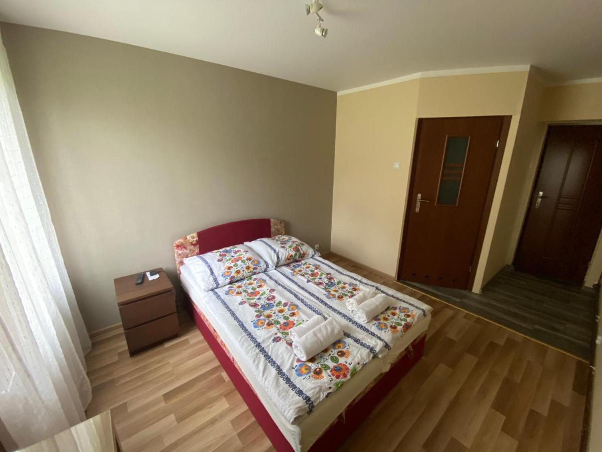 Pokoje Goscinne City Освиенцим Екстериор снимка